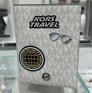 Michael KorsJet Set Travel Medium Embellished Signature Logo Passport Case